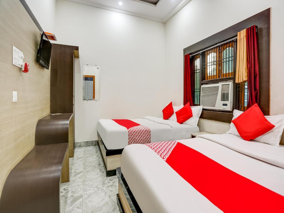 Oyo 75850 Vishwanath Guest House Varanasi Exteriör bild
