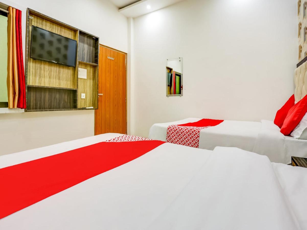 Oyo 75850 Vishwanath Guest House Varanasi Exteriör bild